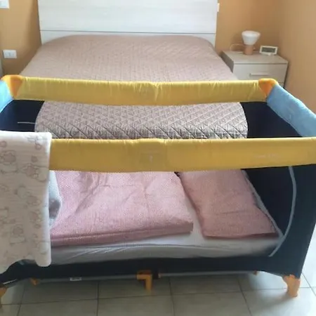 House, Vista Lago: 100 Mt Dal *