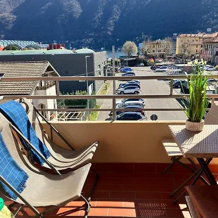 House, Vista Lago: 100 Mt Dal *